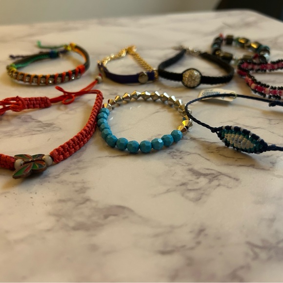 Lot of 32 Bracelets & 3 Untested Watches - Picture 3 of 9